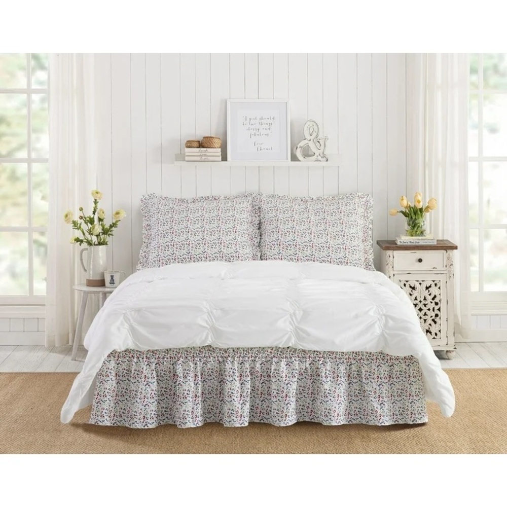 🩷 New With Tags The Pioneer Woman Bedding Set - 2 Shams & Dust Ruffle - Picture 6 of 10
